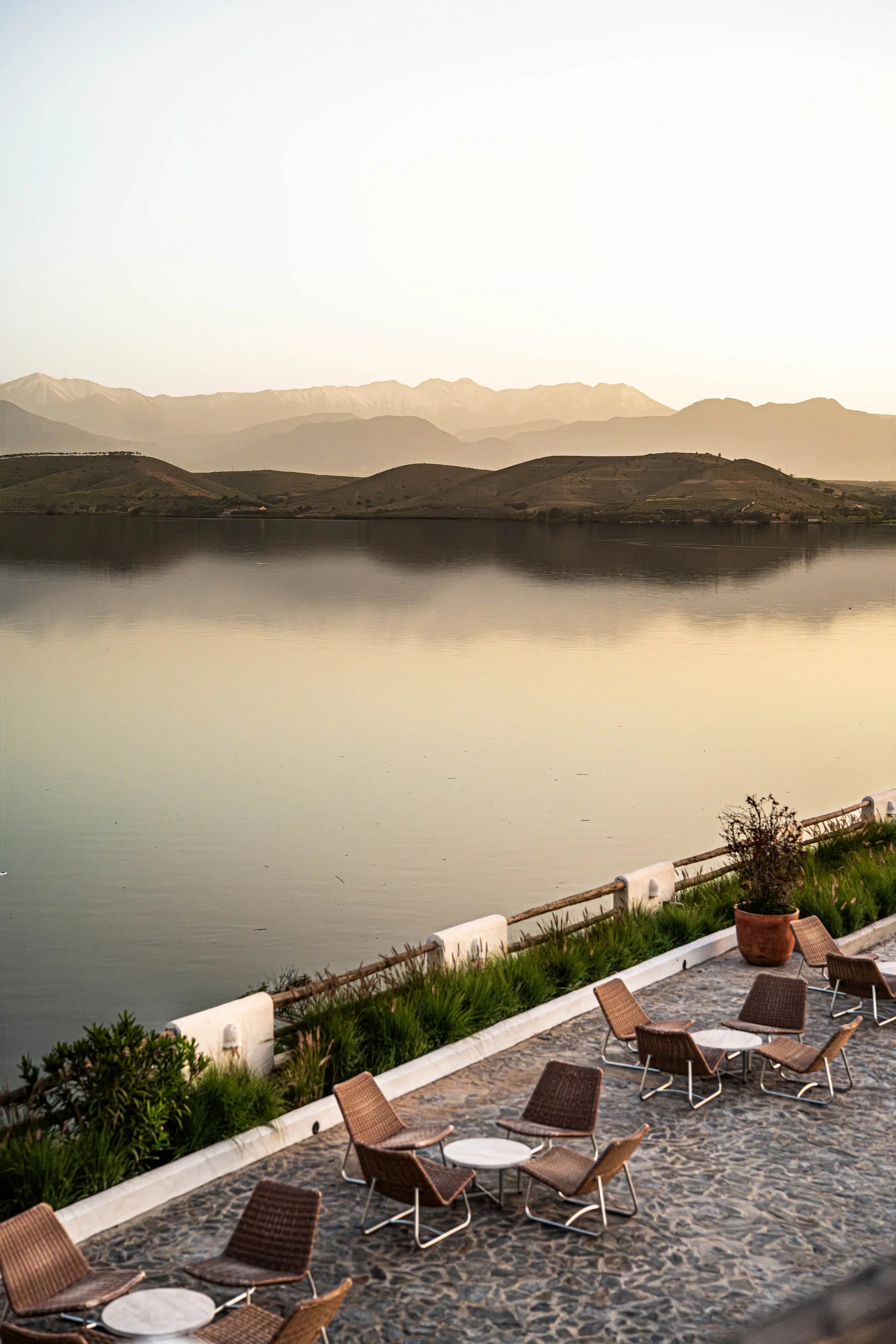 Alojamiento con impresionantes vistas al lago en nuestra casa de huéspedes de referencia en Lalla Takerkoust, Marrakech