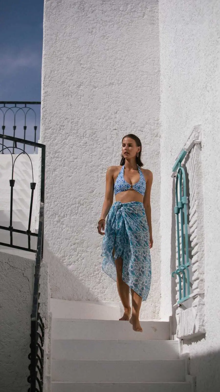 Influencer photoshoot in the Agafay Desert luxury setting